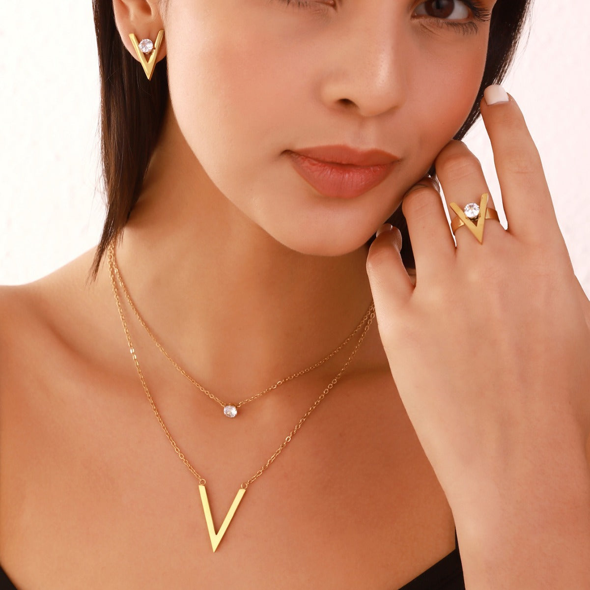 Fashionable Titanium Steel V-Shaped Gold Letter Jewelry Set (3)