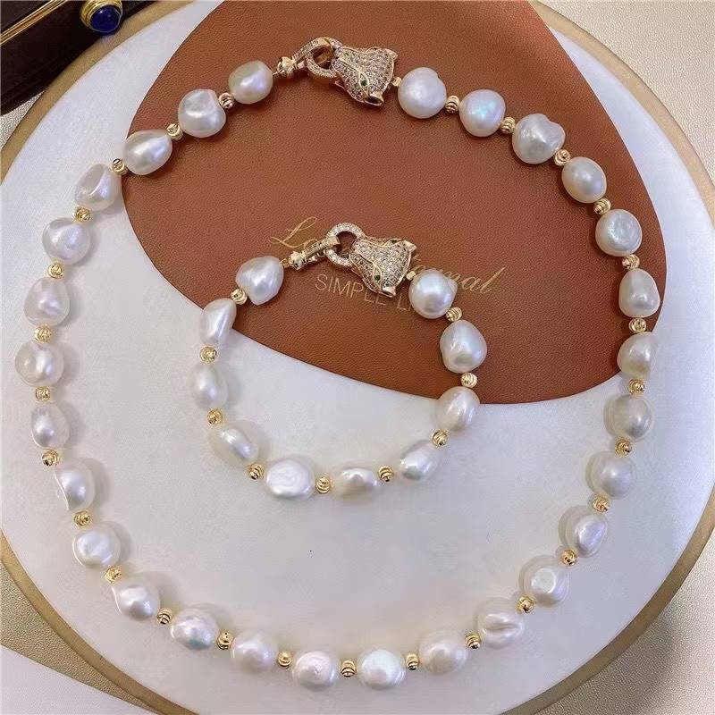 Freshwater Pearl Choker Necklace & Bracelet (4)