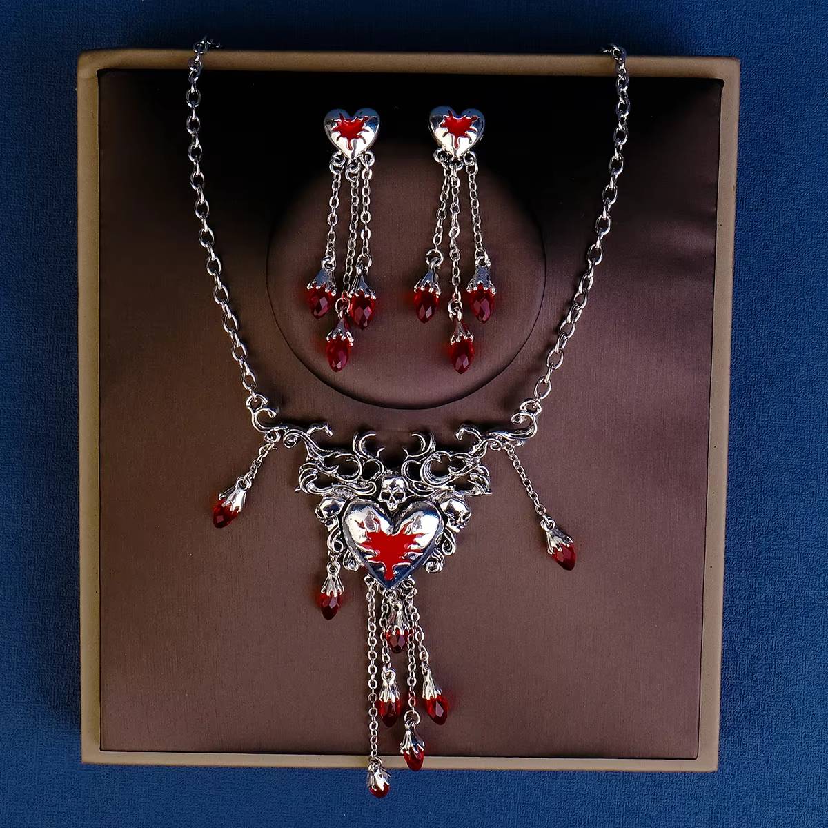 Halloween Bloody Rhinestone Necklace Set & Earrings (4)