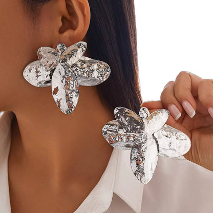 Ingemark Punk Flower Torques Necklace & Petal Stud Earrings Set (5)