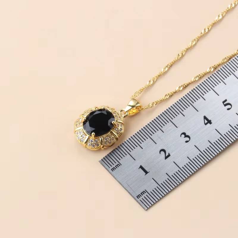 Luxe Occident Style Black Zircon 18K Gold Necklace Set for Women (3)