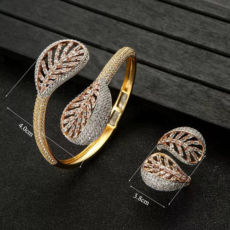 Trendy Luxury Disco Leaf Shape Stackable Jewelry Set (3)